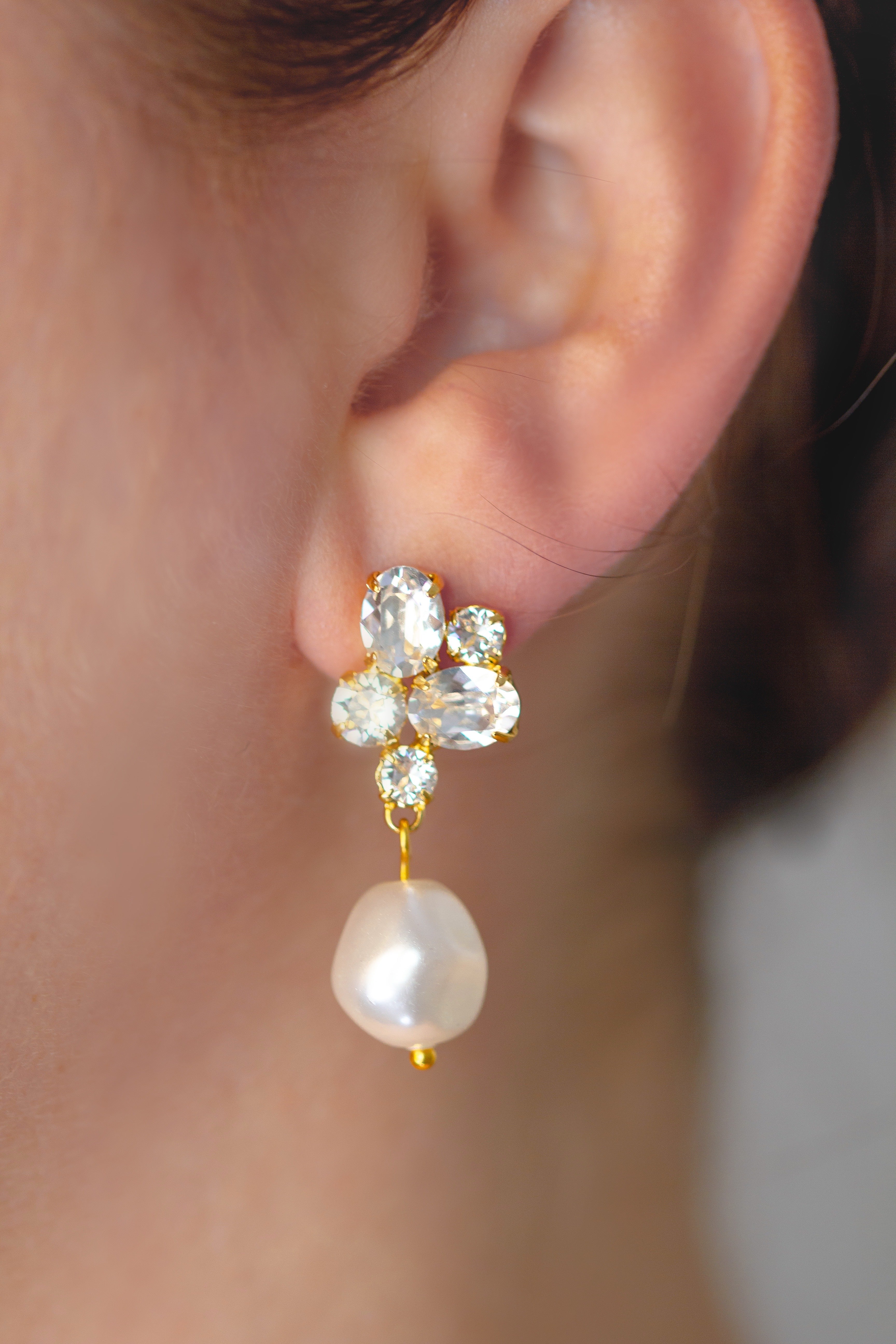 Crystal Pearl Occassion Earrings Malta