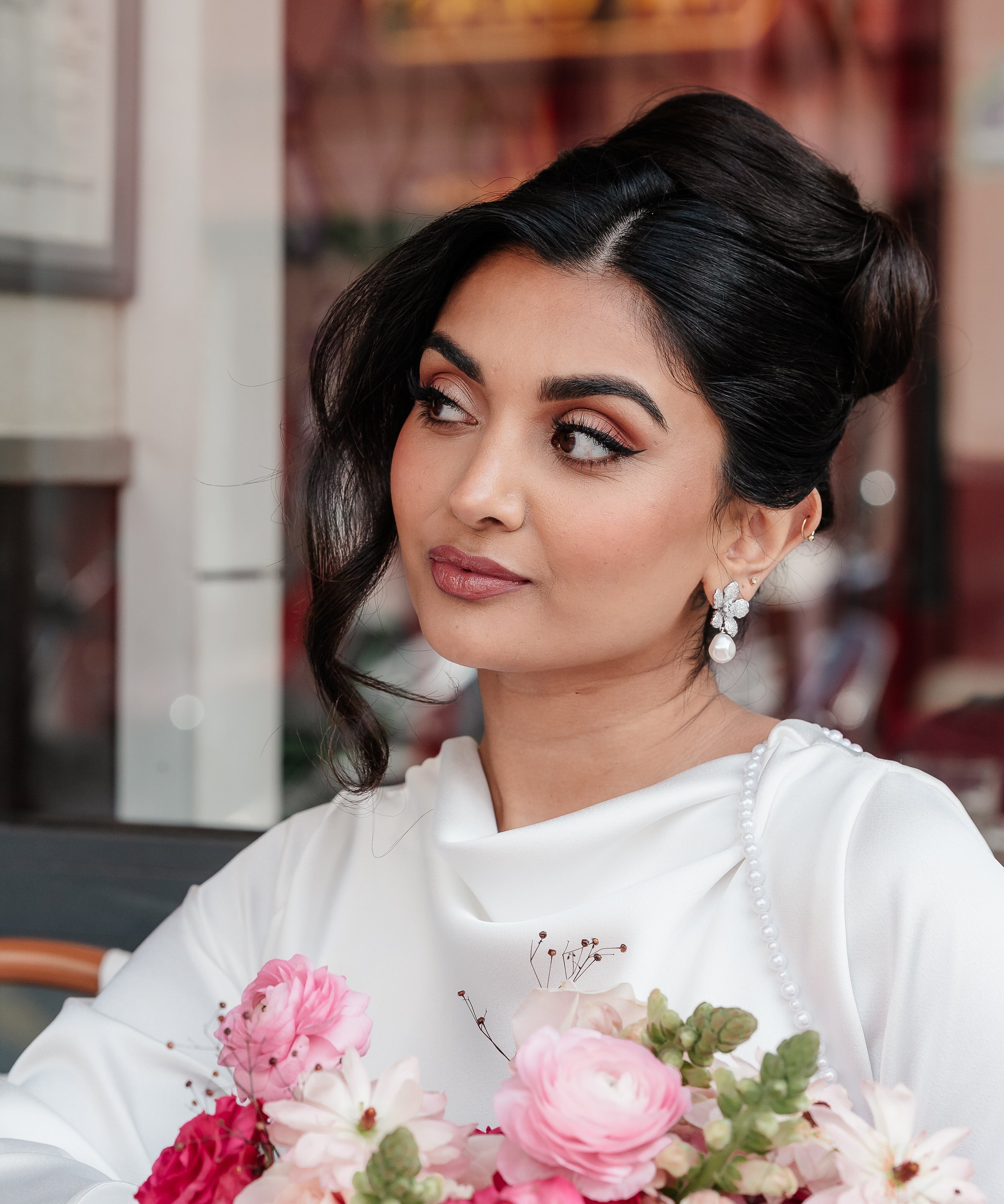 Floral wedding earrings with pearls wedding day jewelry for the bride in silver plating paris wedding 
