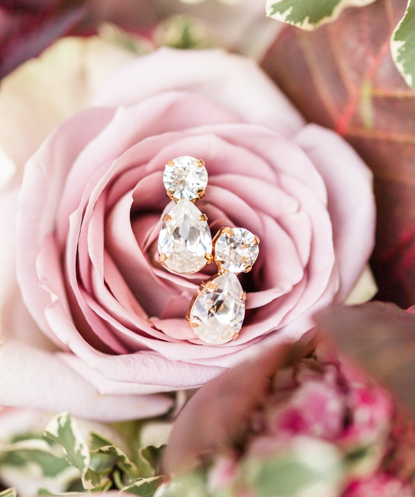 bridal earrings
wedding jewelry
teardrop earrings
wedding accessories
fine jewelry
elegant bridal style
bride jewelry
wedding sparkle
bridal accessories
timeless wedding style
wedding day jewelry
jewelry for brides
classic wedding look
bridal elegance
luxury wedding jewelry
wedding inspiration
wedding fashion
statement earrings for brides
wedding day details
jewelry for weddings