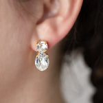 bridal earrings
wedding jewelry
teardrop earrings
wedding accessories
fine jewelry
elegant bridal style
bride jewelry
wedding sparkle
bridal accessories
timeless wedding style
wedding day jewelry
jewelry for brides
classic wedding look
bridal elegance
luxury wedding jewelry
wedding inspiration
wedding fashion
statement earrings for brides
wedding day details
jewelry for weddings