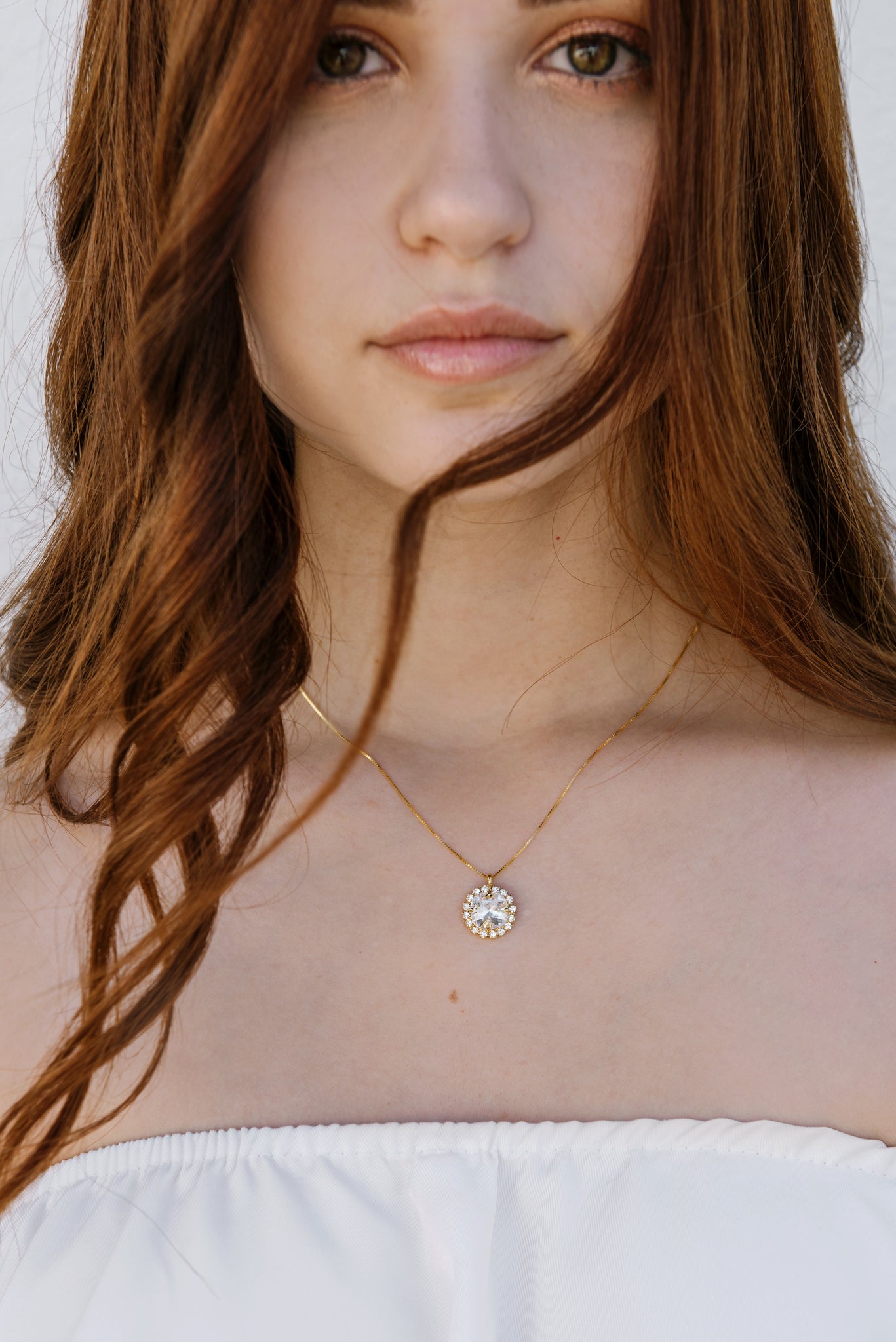 bridal earrings
wedding jewelry
teardrop earrings
wedding accessories
fine jewelry
elegant bridal style
bride jewelry
wedding sparkle
bridal accessories
timeless wedding style
wedding day jewelry
jewelry for brides
classic wedding look
bridal elegance
luxury wedding jewelry
wedding inspiration
wedding fashion
statement earrings for brides
wedding day details
jewelry for weddings
