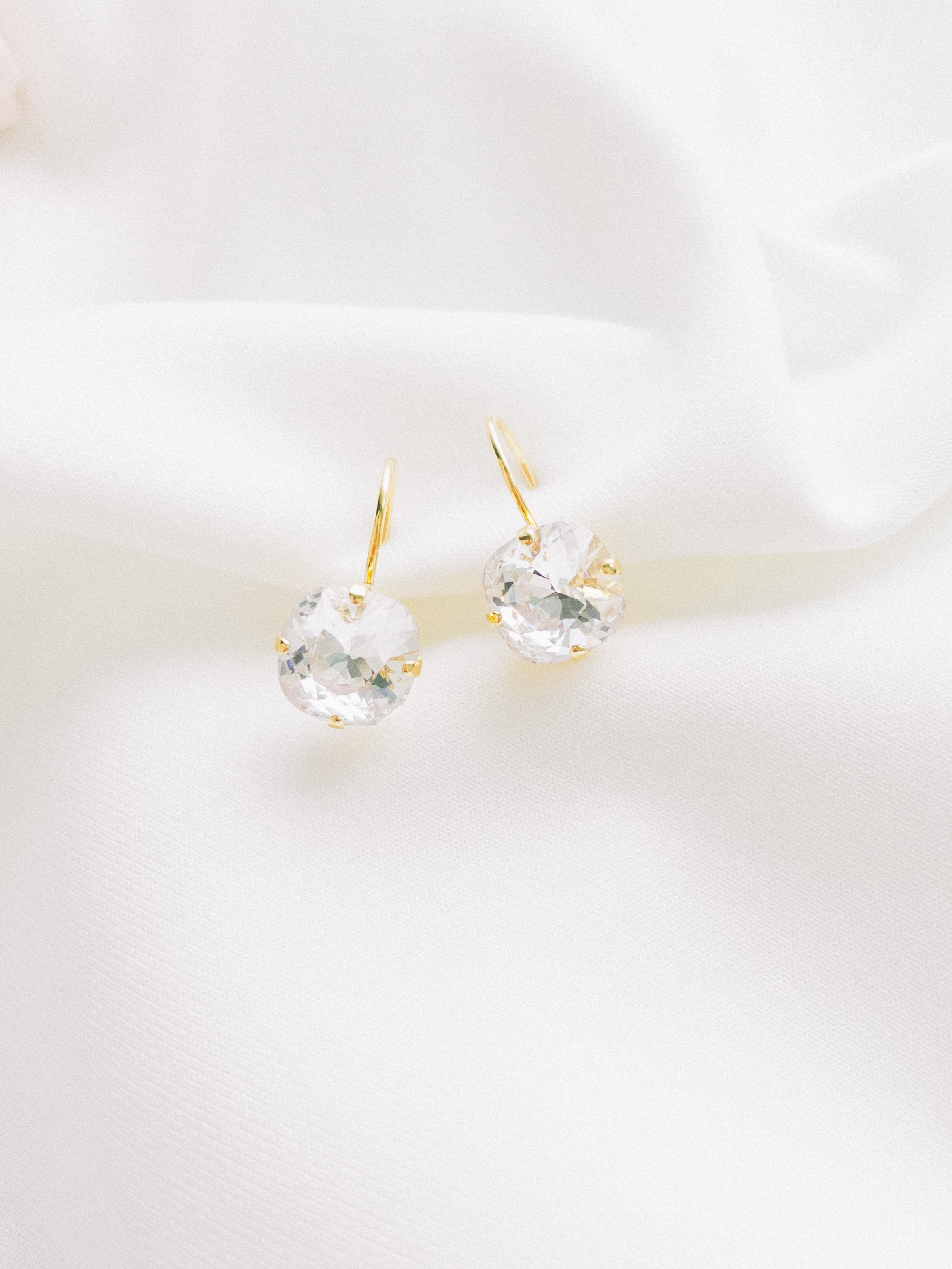 cushion_cut_drop_earrings_gift_for_her_jewelry_malta_wedding_drop_earrings